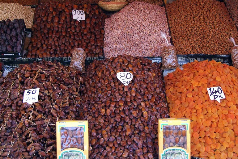 Datteln auf dem Markt in Marokko