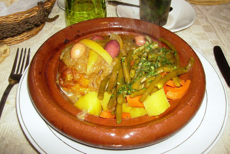 Marokkanische Küche: Tajine mit Huhn