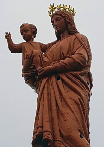 Statue Notre Dame de France