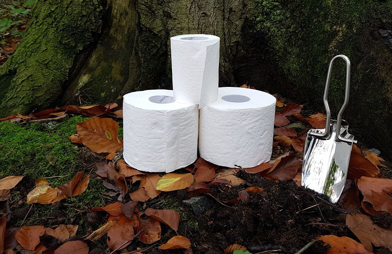 Outdoor-Hygiene: Toilettengang