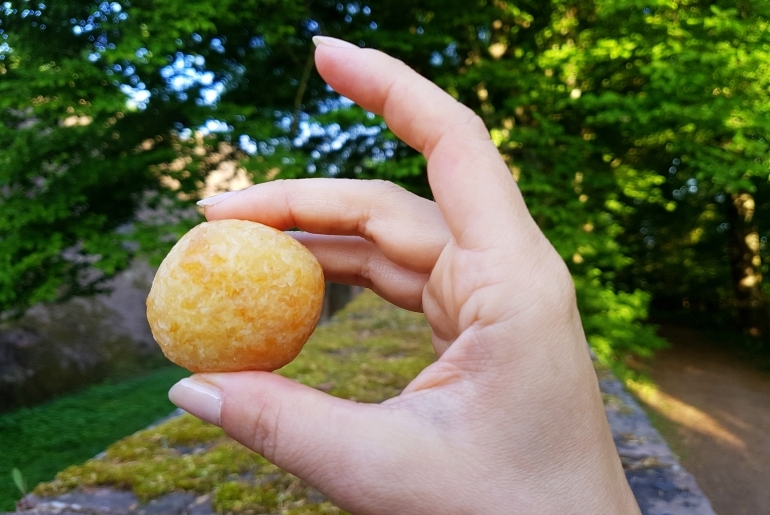 Aprikosen-Kokos-Bällchen