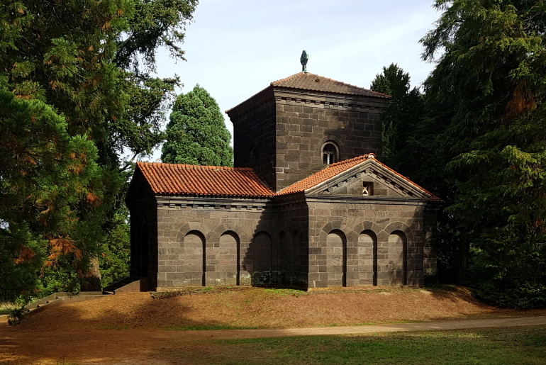 Neues Mausoleum, Park Rosenhöhe