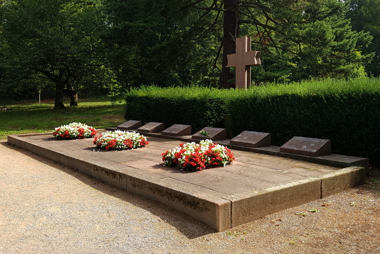 Grab im Park Rosenhöhe