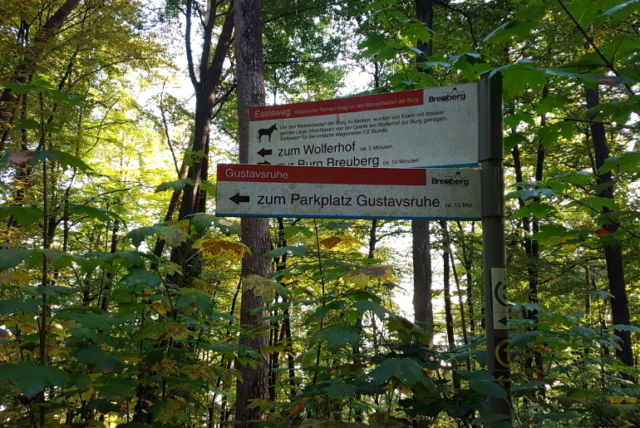 Zum Parkplatz Gustavsruhe